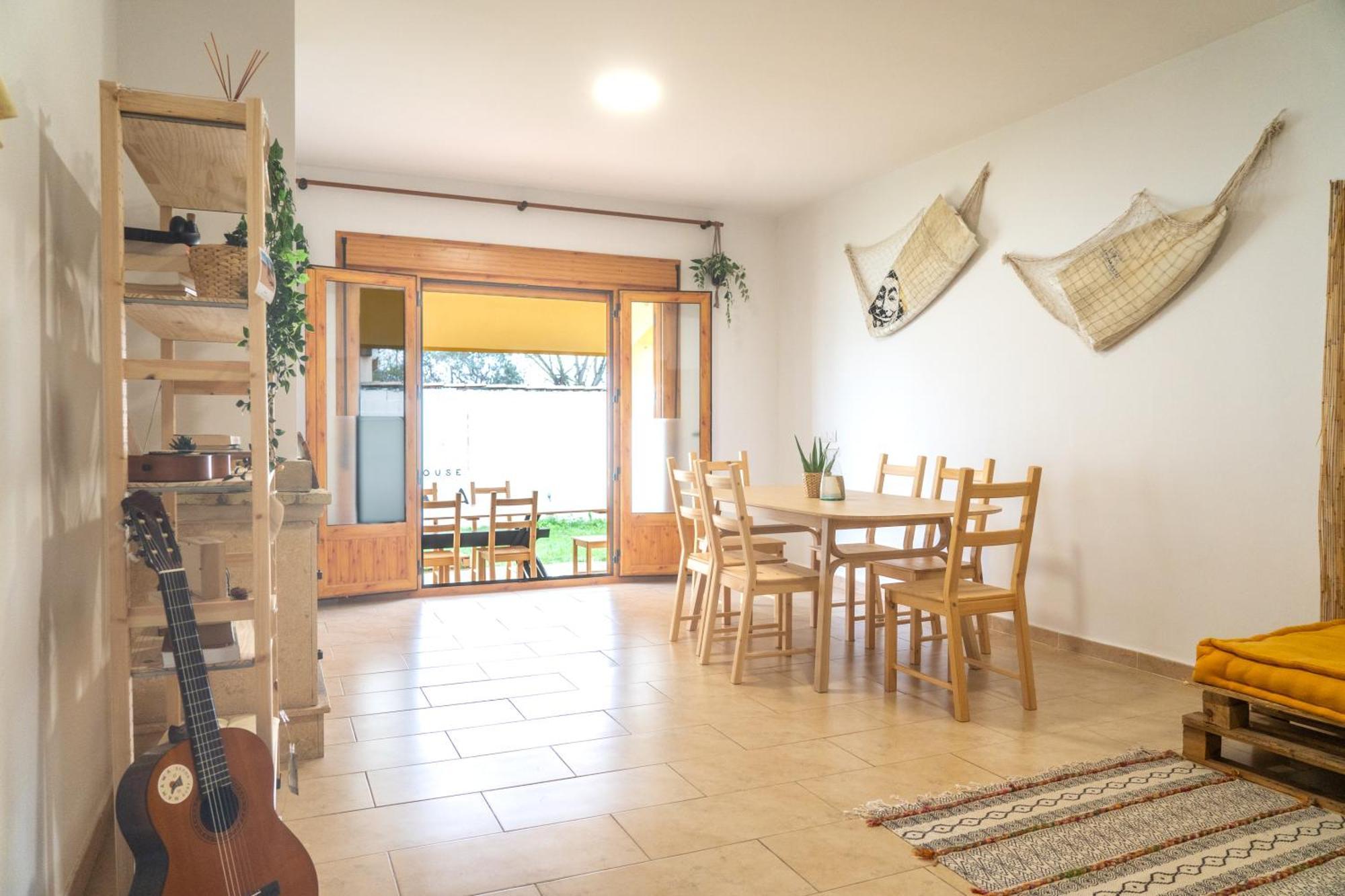Hostel Namawa Surfhouse Chiclana de la Frontera Zewnętrze zdjęcie