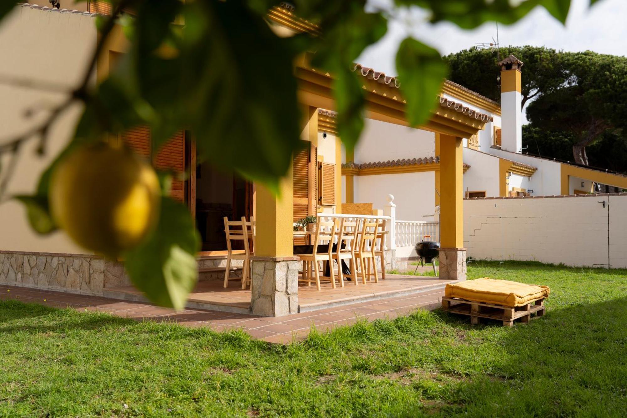 Hostel Namawa Surfhouse Chiclana de la Frontera Zewnętrze zdjęcie